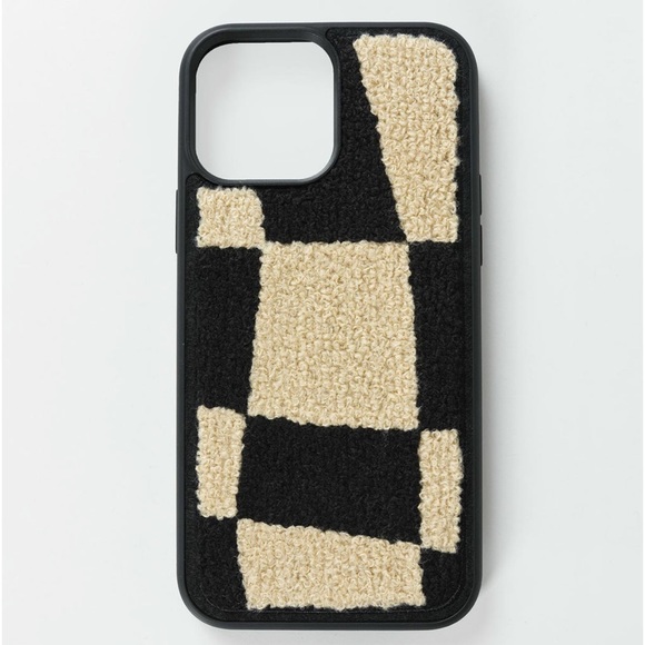 Princess Polly iPhone 11 case - Picture 2 of 4